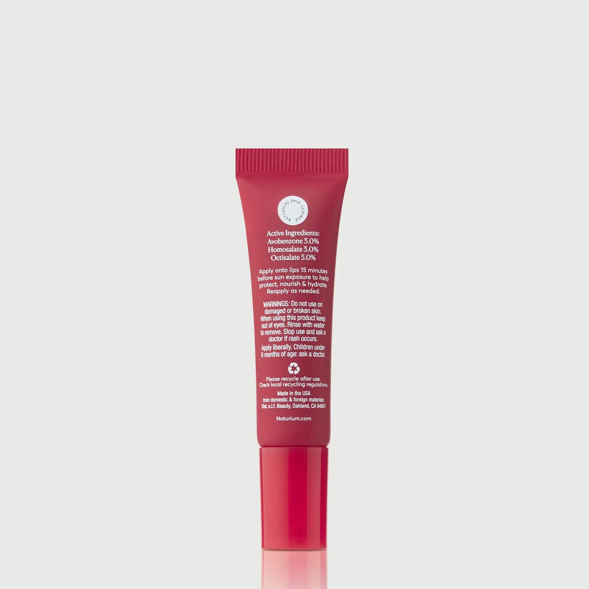 phyto-glow-lip-balm-spf-45-oasis-l3 NATR-10125_PhytoGlow_SPF_Oasis_primary_capon_back_bonebkgd_1.webp