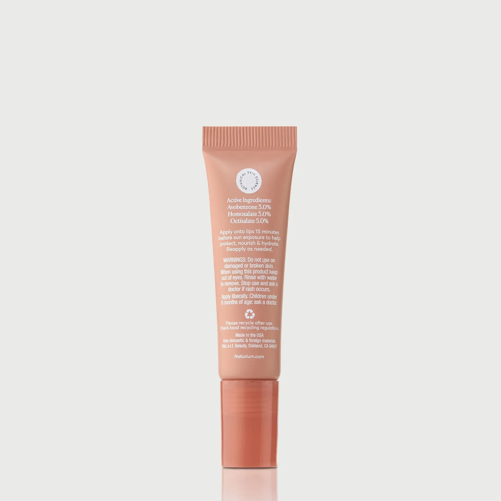 phyto-glow-lip-balm-spf-45-getaway-k8 NATR-10126_PhytoGlow_SPF_Getaway_primary_capon_back_bonebkgd_1.webp