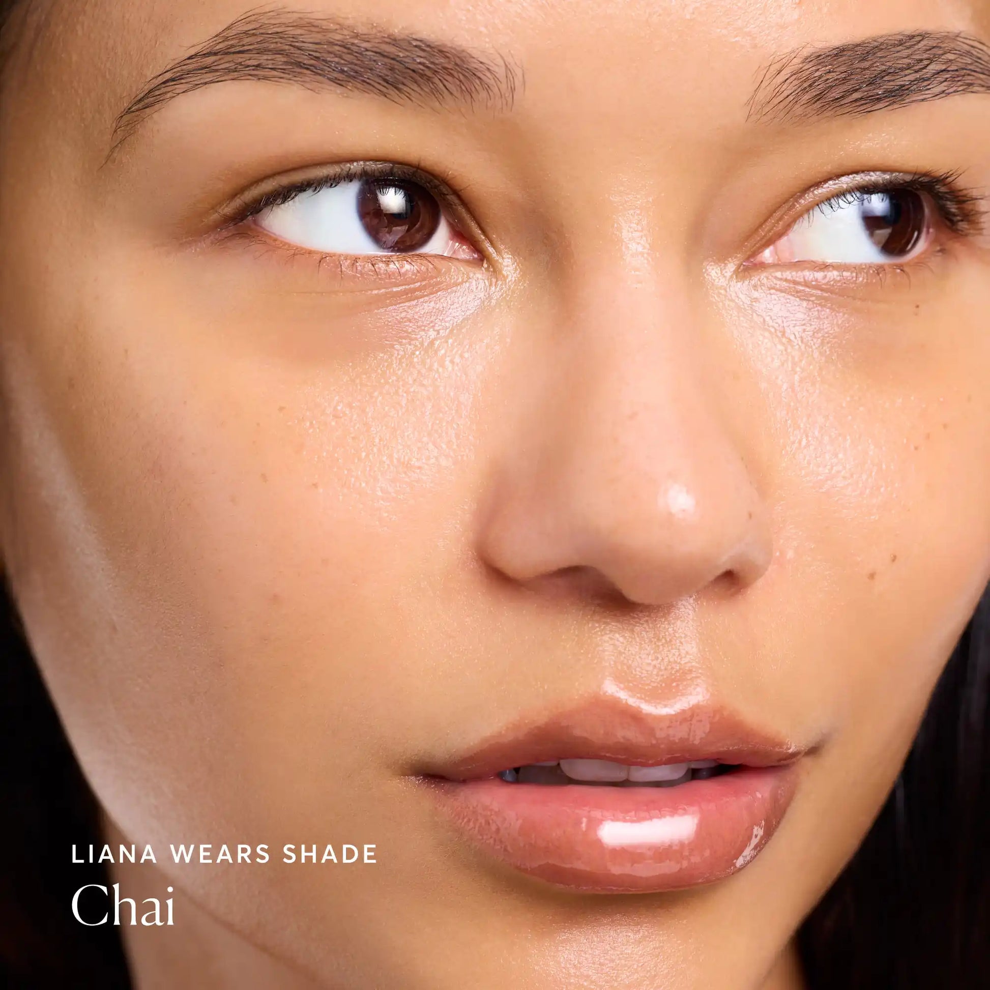 phyto-glow-lip-balm-chai-v8 NATR-60111-Alt-Images-Phyto-Glow-Lip-Balm-Chai-04.webp