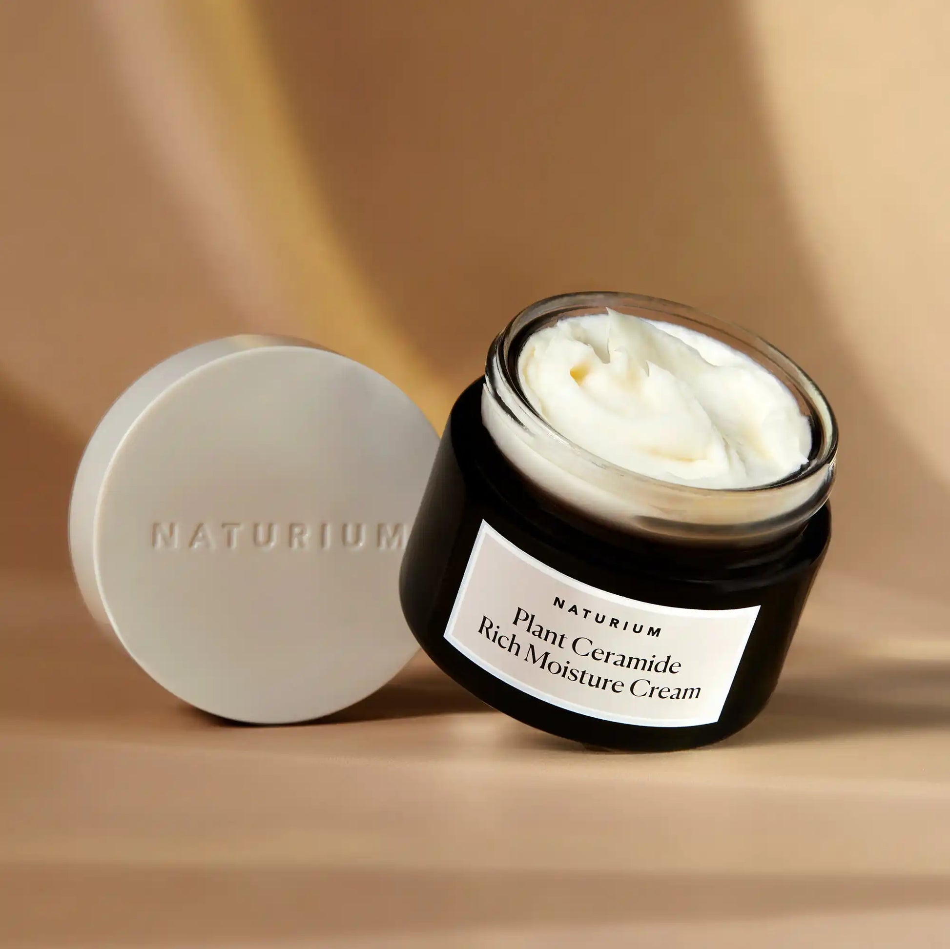 plant-ceramide-rich-moisture-cream-s9 plantceramide_0154-crop_1.webp